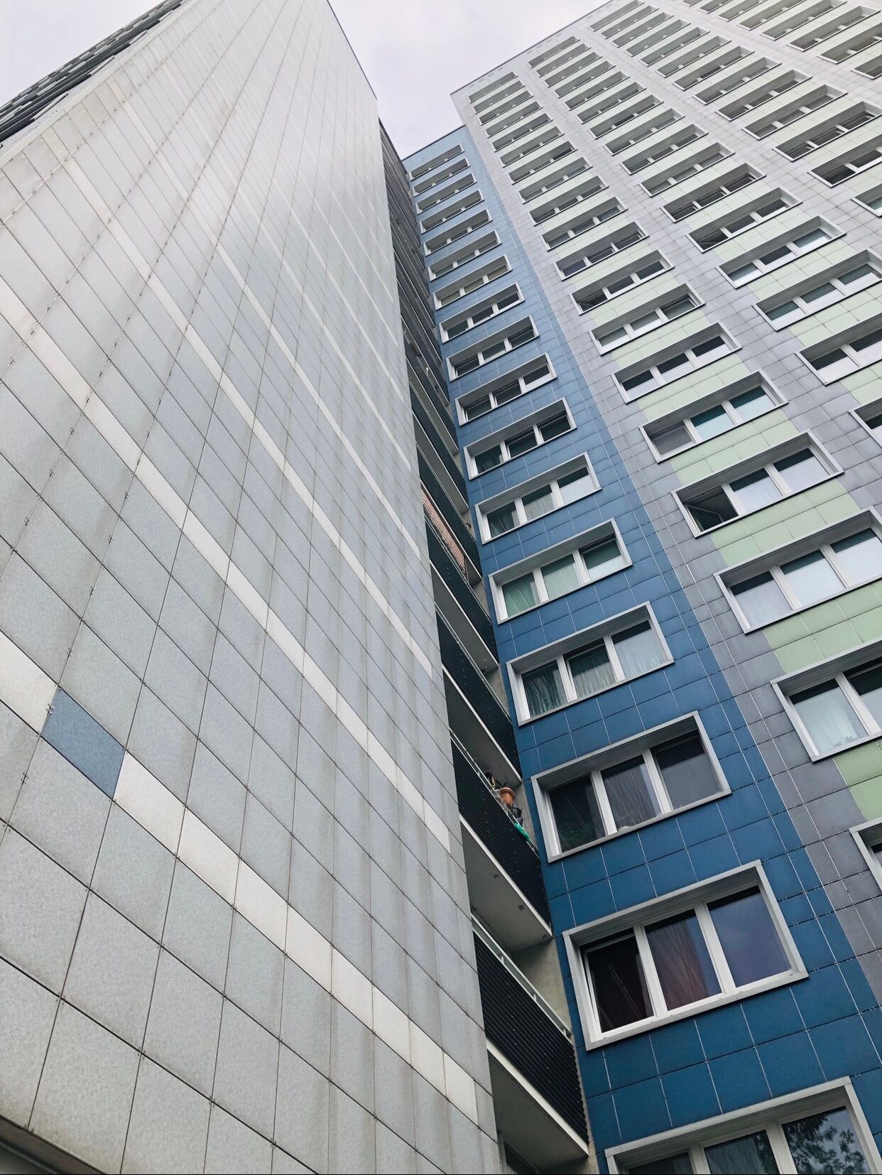 Wohnblock U Tiergarten, Berlin, 2020, Iphone8